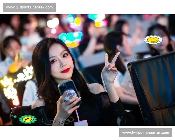 当电竞解说遇上追星女孩,场面一度非常“失控” 当电竞解说遇上追星女孩,场面一度非常“失控”